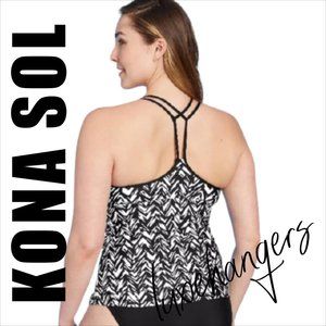 NWT Kona Sol Black & White Racerback Tankini Top